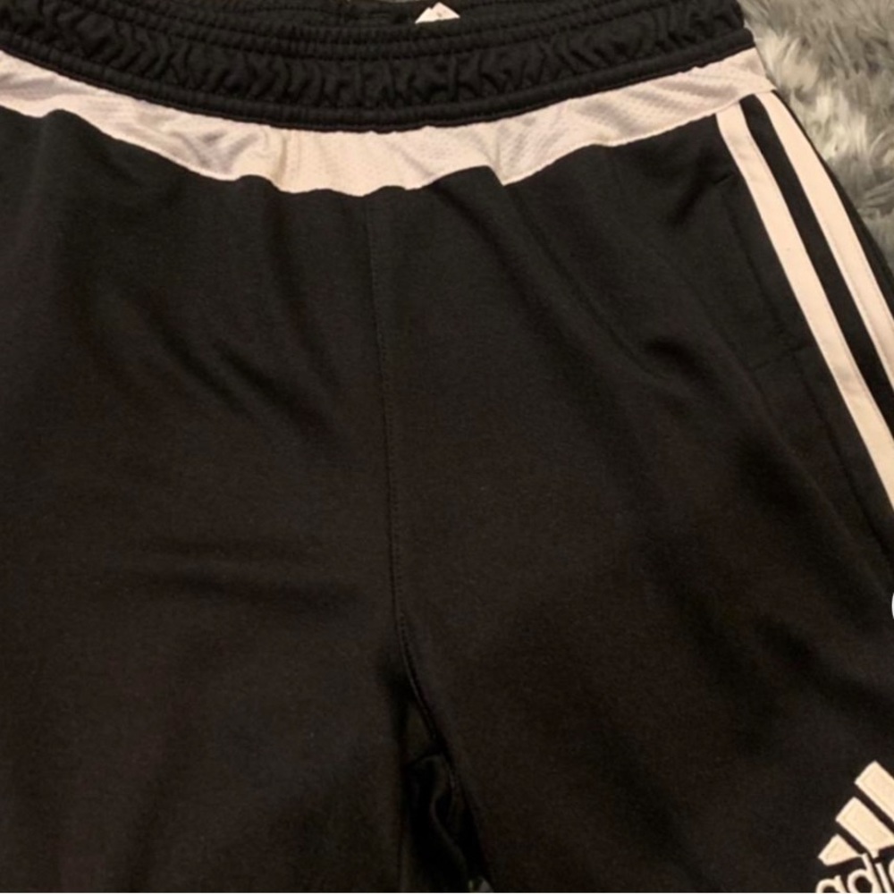 Adidas Panta - Picture 2 of 3